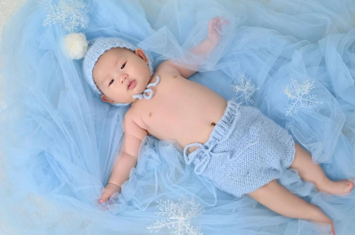 安陆满月宝宝放屁臭 安陆满月宝宝放屁臭