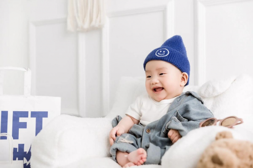 安陆宝宝打预防针 安陆宝宝打预防针